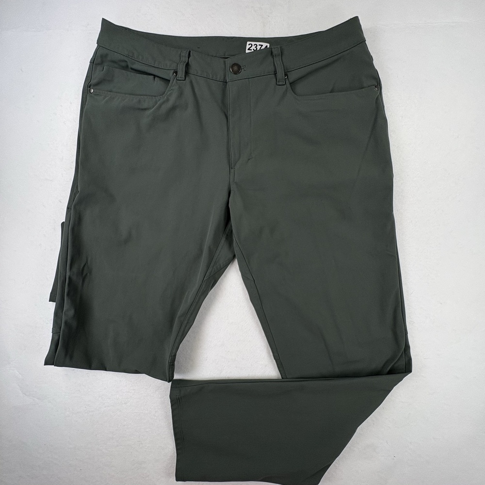 Lululemon ABC Pants Mens 34x30 Green Twill Classic Fit Warpstreme Stretch